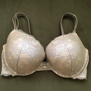 Victoria Secret Shimmery Very Sexy Push-Up Bra
